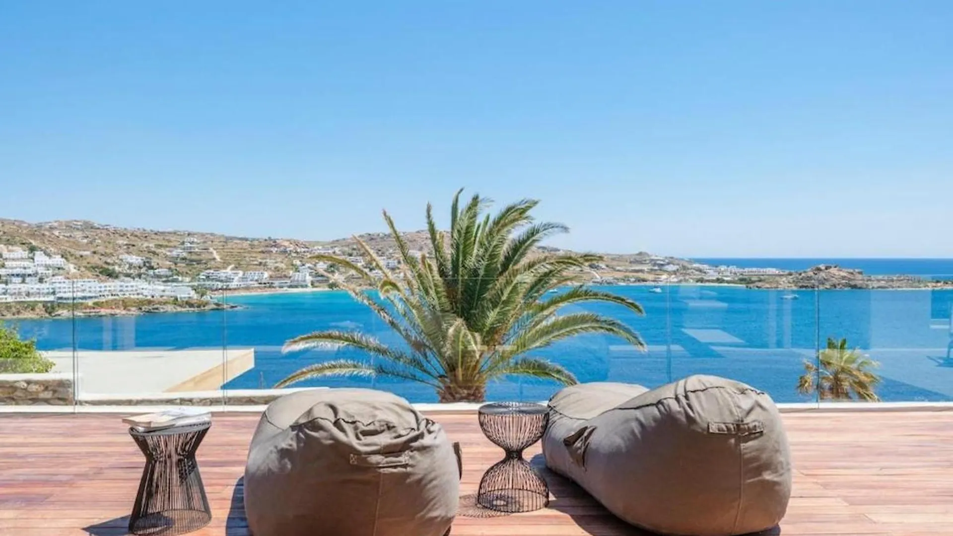 Villa Lilium III - Panoramic View Over Psarou Bay!