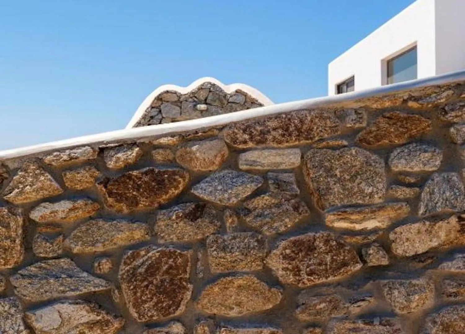 Villa Lilium III - Panoramic View Over Psarou Bay!