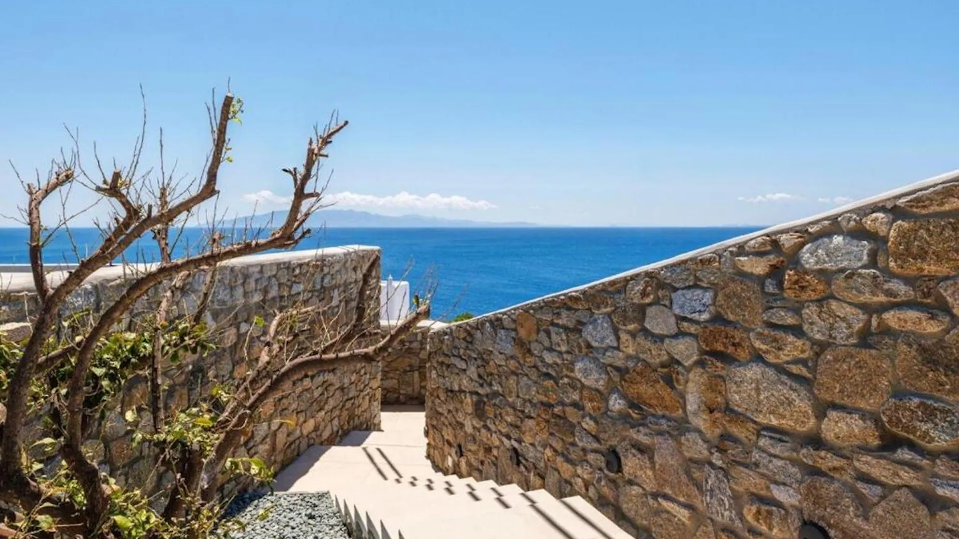 Villa Lilium III - Panoramic View Over Psarou Bay! Psarrou